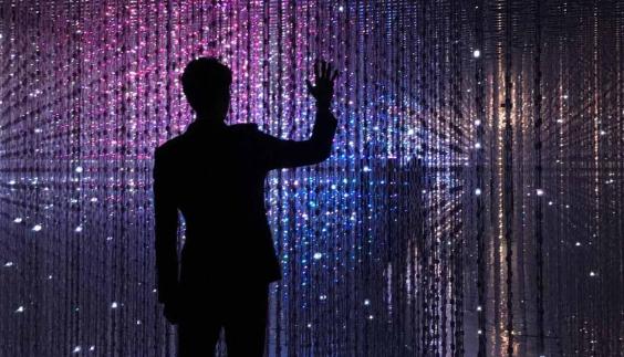 Ascend to the cloud consuming digital services on demand
